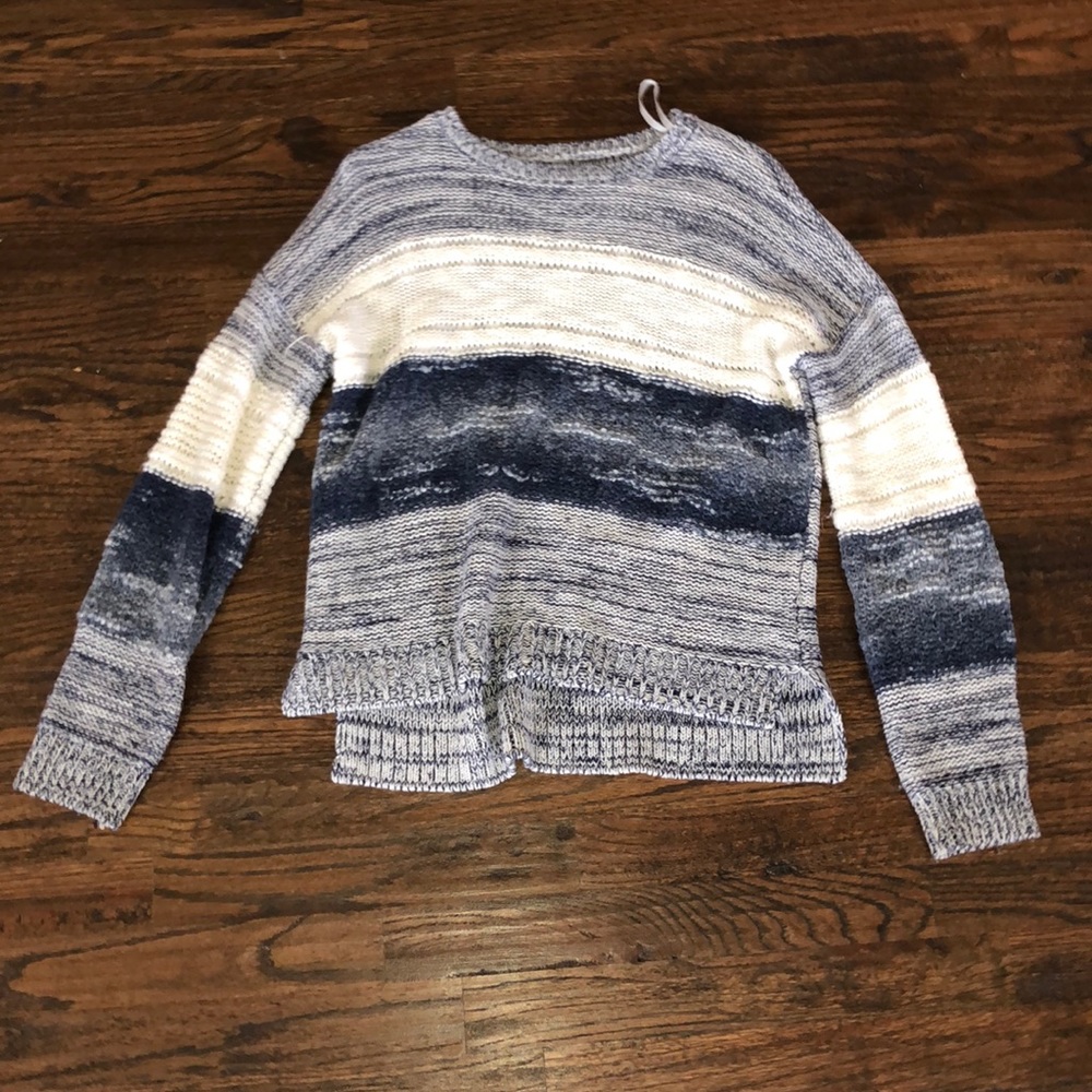 Loose sweater